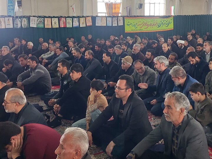 تصاویر / اقامه نماز جمعه بهار