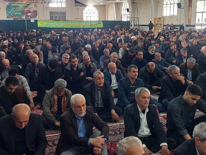 تصاویر / اقامه نماز جمعه بهار