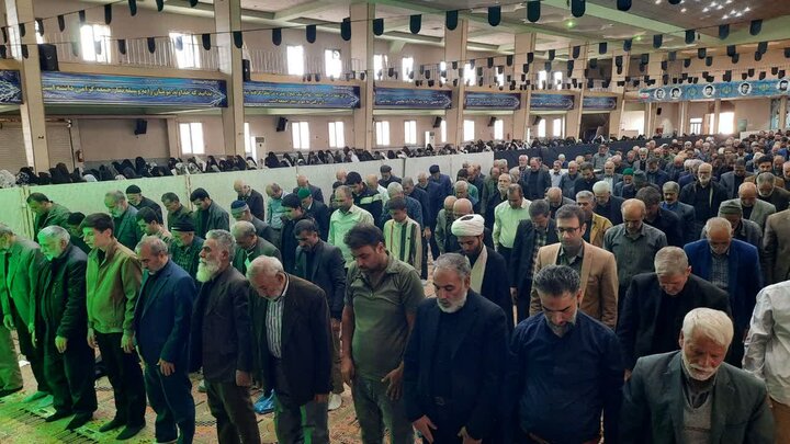 تصاویر/اقامه نماز عبادی سیاسی جمعه در خمین