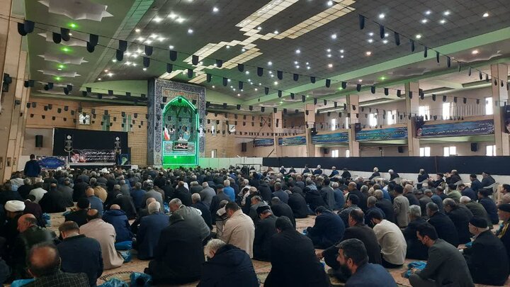 تصاویر/اقامه نماز عبادی سیاسی جمعه در خمین