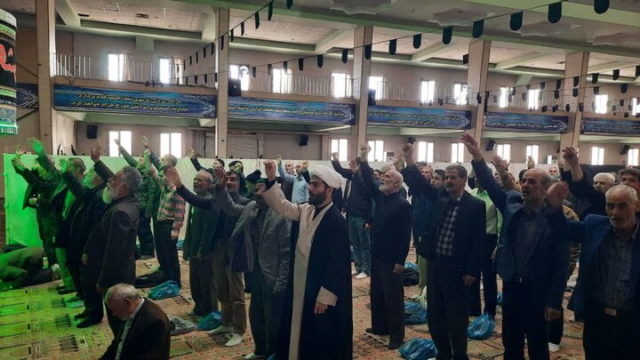تصاویر/اقامه نماز عبادی سیاسی جمعه در خمین