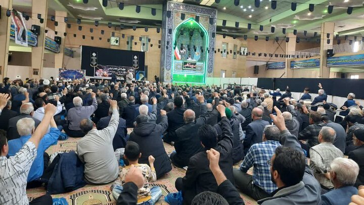 تصاویر/اقامه نماز عبادی سیاسی جمعه در خمین