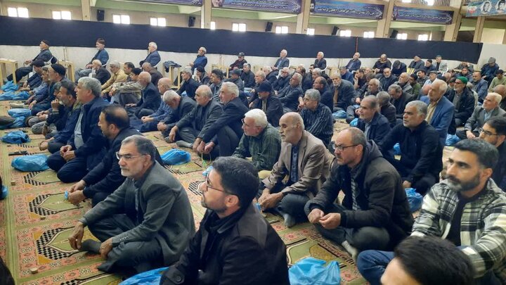 تصاویر/اقامه نماز عبادی سیاسی جمعه در خمین