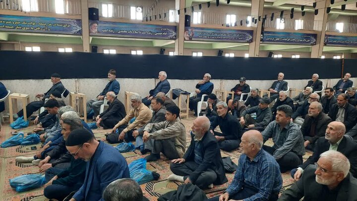 تصاویر/اقامه نماز عبادی سیاسی جمعه در خمین