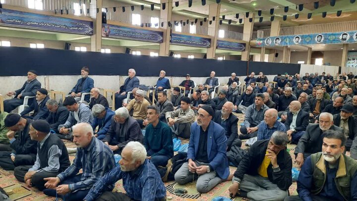 تصاویر/اقامه نماز عبادی سیاسی جمعه در خمین