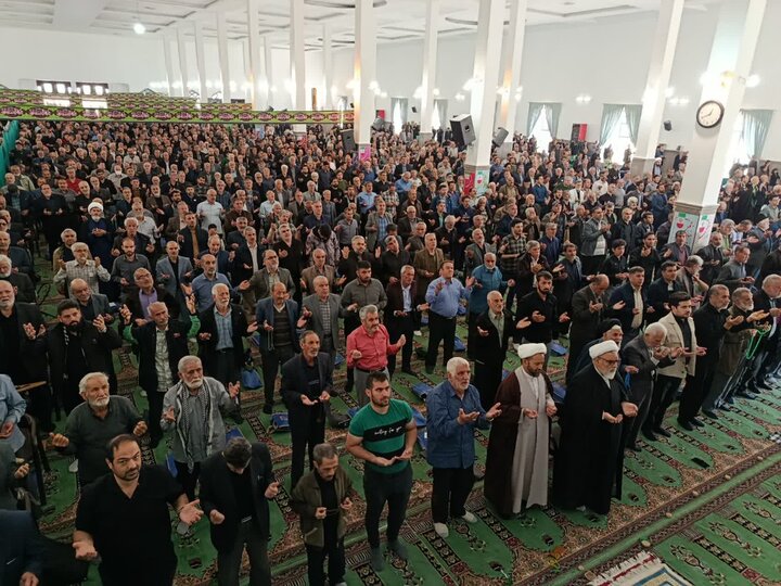 تصاویر/اقامه نماز عبادی سیاسی جمعه در ساوه