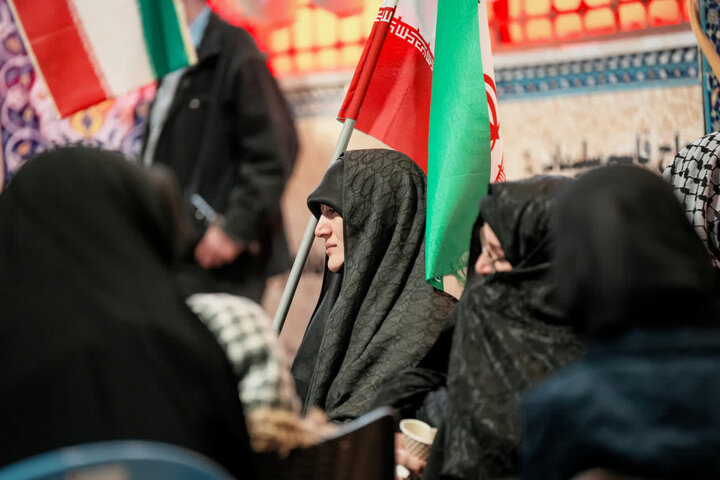 تصاویر/حضور کرمانی ها در گلزار شهدا