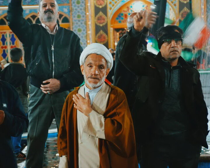 تصاویر/ حضور اساتید و روحانیون مدرسه علمیه امیرالمؤمنین (ع) آران و بیدگل در تجمعات مردمی