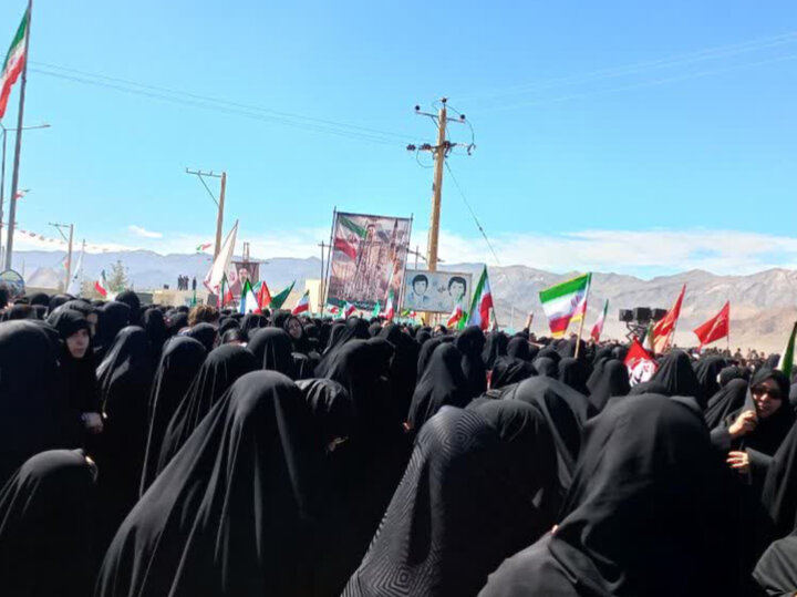تصاویر/ تشییع و خاکسپاری شهید ابوالفضل کریمی در روستای هارونی