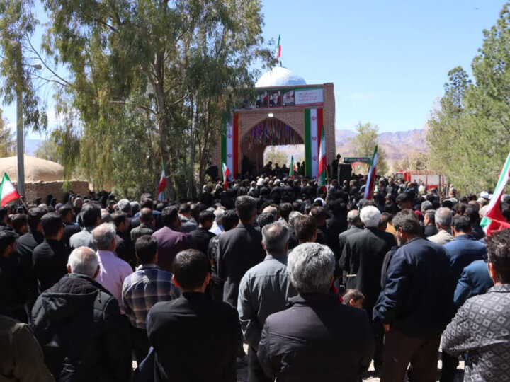تصاویر/ تشییع و خاکسپاری شهید ابوالفضل کریمی در روستای هارونی