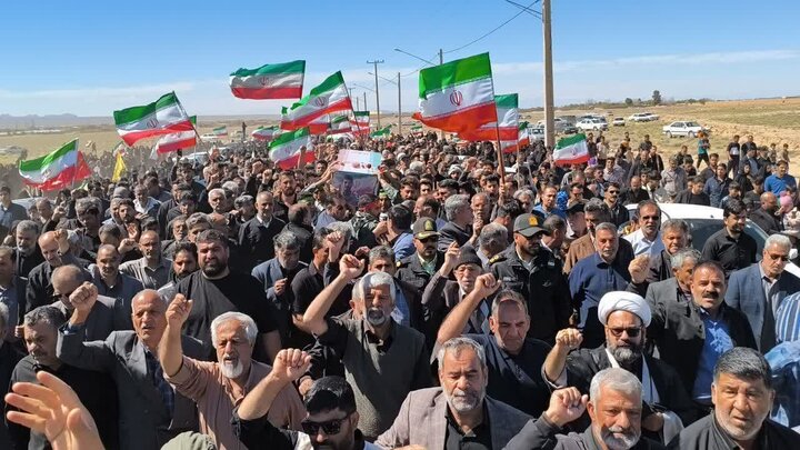 تصاویر/ تشییع شهید عبدالرضا ابولی پناه در تفت و زادگاهش روستای رحیم آباد