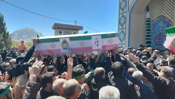 تصاویر/ تشییع شهید عبدالرضا ابولی پناه در تفت و زادگاهش روستای رحیم آباد