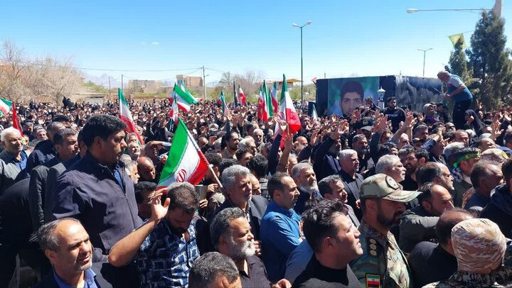 تصاویر/ تشییع شهید عبدالرضا ابولی پناه در تفت و زادگاهش روستای رحیم آباد