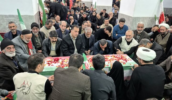 تصاویر/ تشییع شهید عبدالرضا ابولی پناه در تفت و زادگاهش روستای رحیم آباد