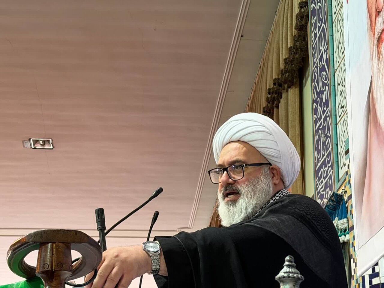 دشمن با ایجاد شایعه درصدد اختلاافکنی در جامعه است