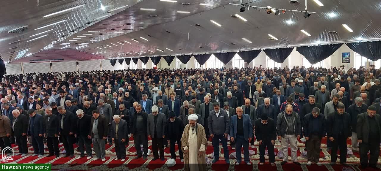 تصاویر / اقامه نماز جمعه نهاوند
