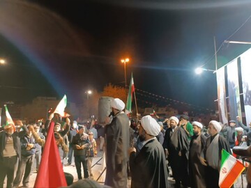 حضور  جانشین مدیر حوزه علمیه اصفهان در مواکب و تجمعات مردمی سطح شهر