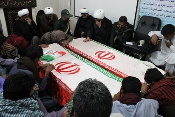 تصاویر/ مراسم تشییع پیکر شهید روحانی حجت‌الاسلام حسین عبداللهی در شهرستان دلگان