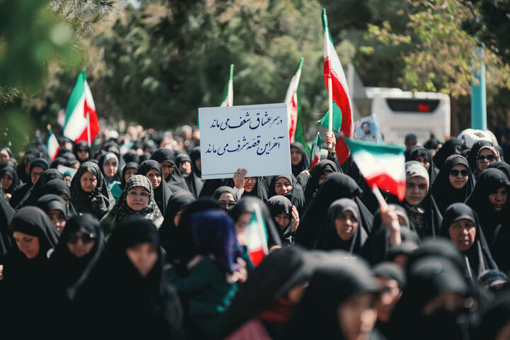 تصاویر| مردم کرمان در تشییع شهدای اقتدار