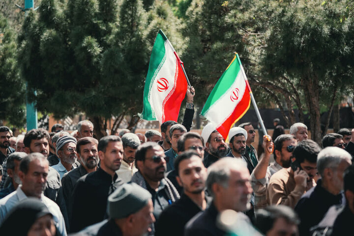 تصاویر| مردم کرمان در تشییع شهدای اقتدار
