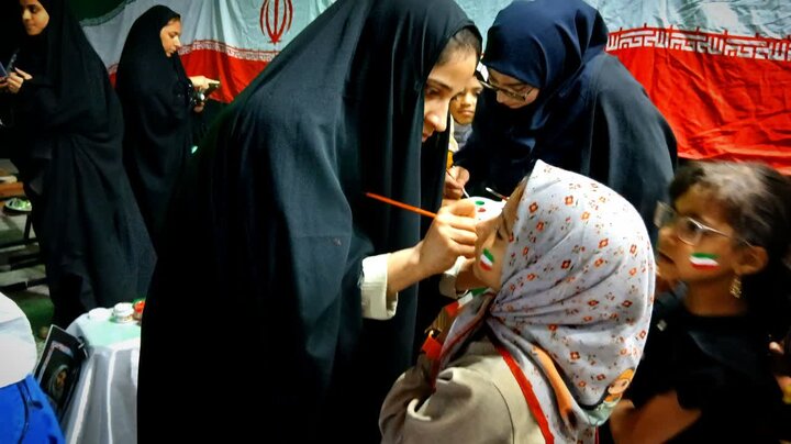 تصاویر/ طلاب مدرسه علمیه معصومیه فهرج پای کار تجمعات شبانه