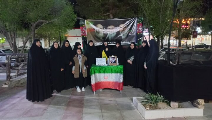 تصاویر/ بانوان طلبه مدرسه علمیه فاطمه الزهرا(س) کشکوئیه همچنان پای کار تجمعات شبانه