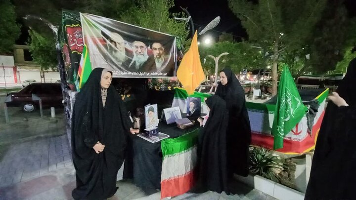 تصاویر/ بانوان طلبه مدرسه علمیه فاطمه الزهرا(س) کشکوئیه همچنان پای کار تجمعات شبانه