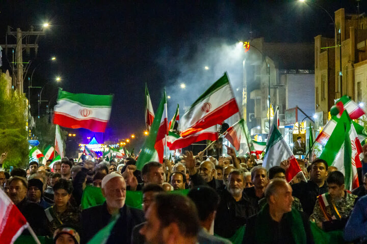 تجمع مردم انقلابی و شهید پرور آران و بیدگل در چهاردهمین روز از بهار
