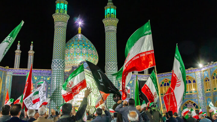 تجمع مردم انقلابی و شهید پرور آران و بیدگل در چهاردهمین روز از بهار
