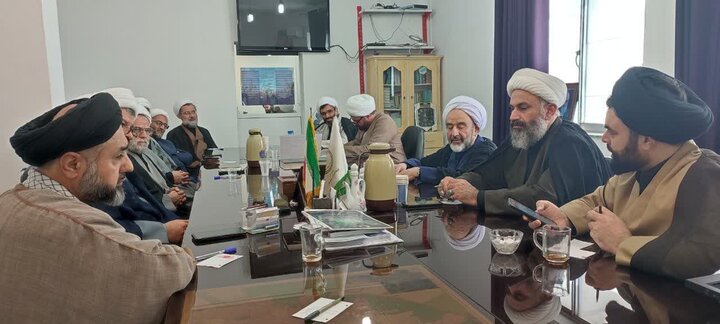 جلسه هم اندیشی اعضای قرارگاه تبلیغ دینی شهرستان آمل