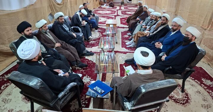 نشست مدیران مدارس علمیه چهارمحال و بختیاری در شرایط جنگی