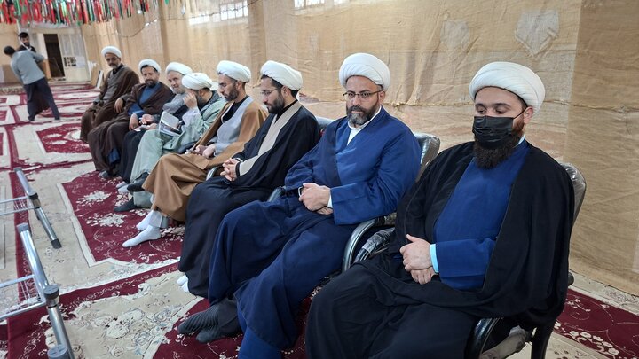 نشست مدیران مدارس علمیه چهارمحال و بختیاری در شرایط جنگی