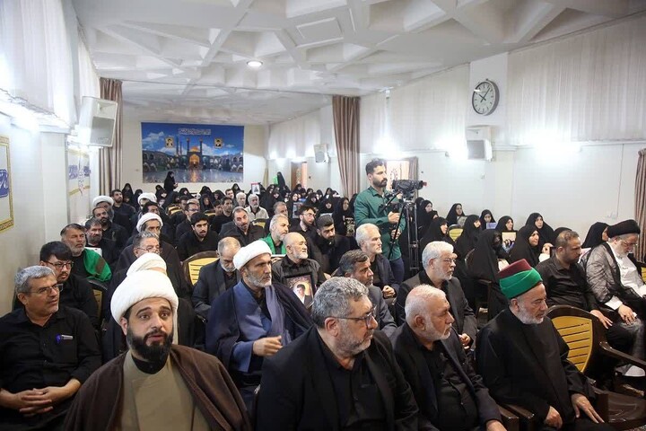تصاویر/دیدار نایب‌التولیه آستان قدس اباعبدالله الحسین(ع) با خانواده شهدای قم جنگ رمضان