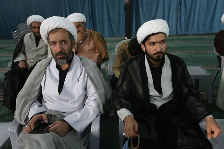 تصاوبر / تجمع روحانیون و امامان جماعت مساجد اصفهان دربیعت با رهبری معظم انقلاب