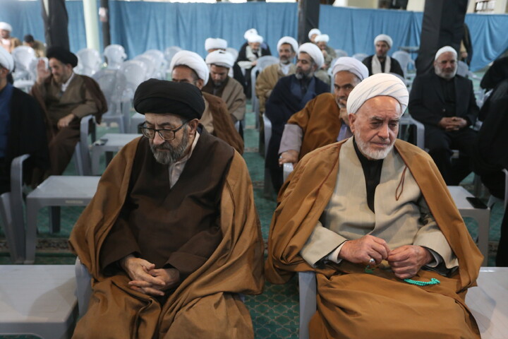 تصاوبر / تجمع روحانیون و امامان جماعت مساجد اصفهان دربیعت با رهبری معظم انقلاب