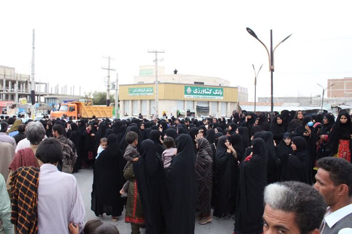 تصاویر/ مراسم تشییع پیکر شهید روحانی حجت‌الاسلام حسین عبداللهی در دلگان