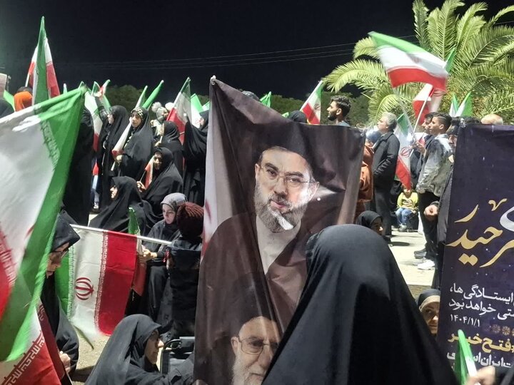 فیلم | سی و پنجمین شب از موج پرشور مردمی ، ولایی ؛شهید پرور دارالمومنین کاشان