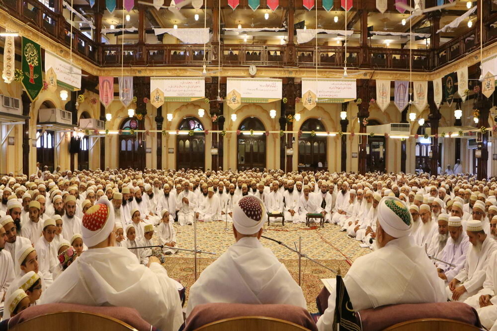 اسماعیلیه به چند گروه تقسیم شدند؟