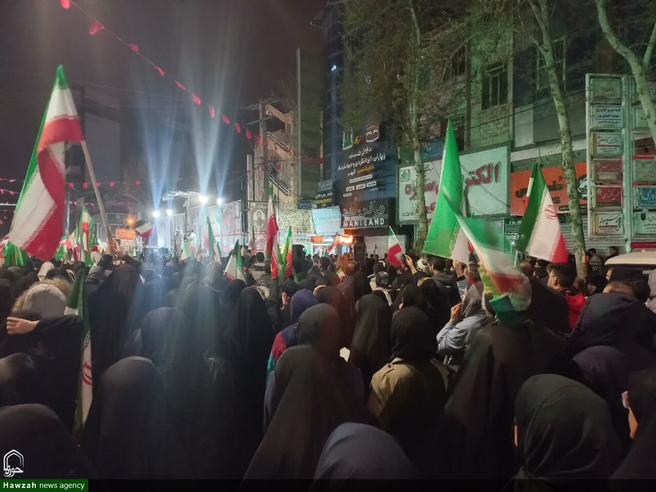 تداوم فعالیت‌های جهادی و تبیینی مواکب مدارس علمیه خواهران لرستان در ایام جنگ رمضان