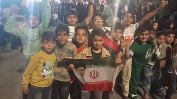 تصاویر/ حضور پرشور دهه نودی‌ها در سی و پنجمین اجتماع مردمی سفیدشهر در حمایت از وطن