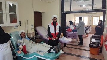 تصاویر/ پویش اهدای خون توسط طلاب روحانیون پایگاه شهید طاهری مدرسه علمیه شهرستان نقده