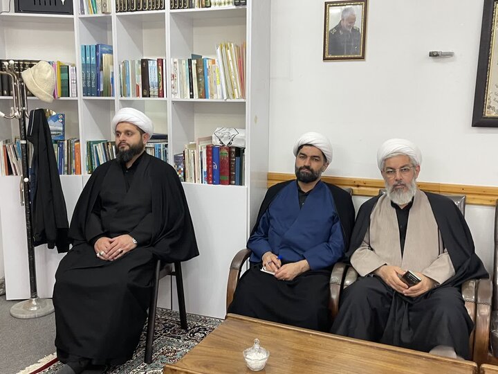 جلسه قرارگاه بلاغ مبین با امام جمعه نوشهر