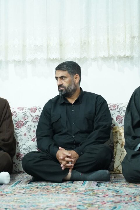 تصاویر/دیدار نماینده ولی فقیه و فرمانده سپاه لرستان با خانواده شهید بیرانوند از شهدای جنگ رمضان