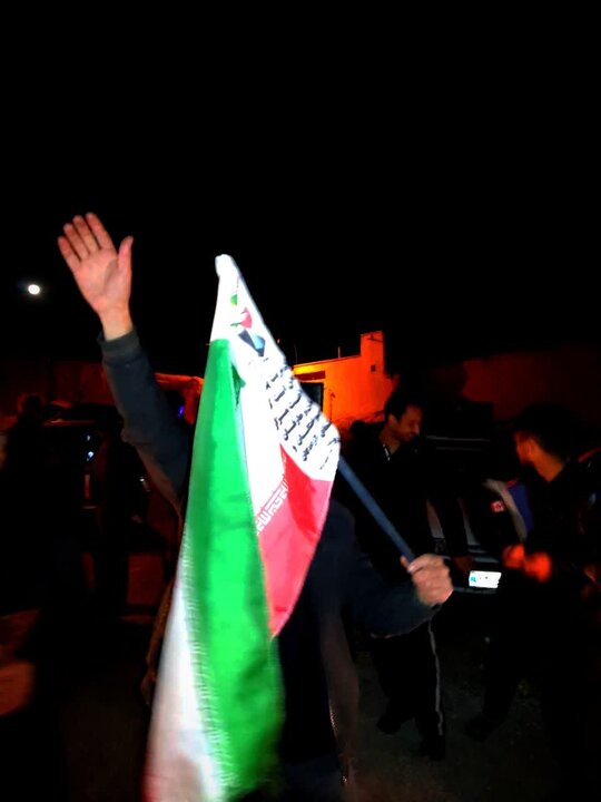 تصاویر/ سی و پنجمین شب از موج پرشور مردمی شهر جوشقان قالی