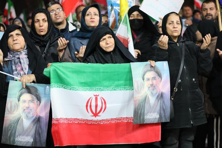 تصاویر /  تجمع مردم همدان در حمایت از نیروهای مسلح و محکومیت حمله رژیم صهیونیستی و آمریکا