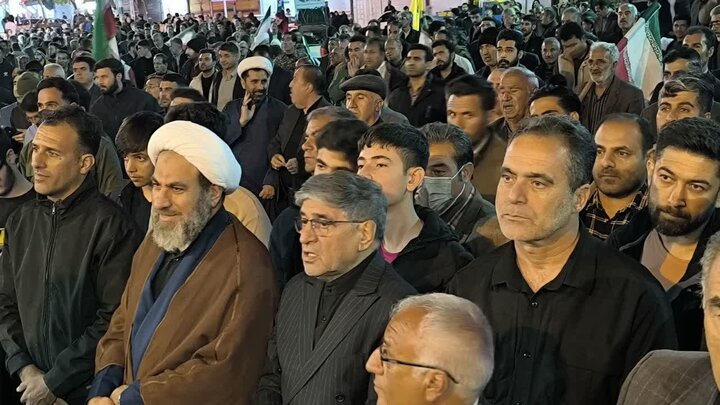 تصاویر/شب سی و پنجم از اجتماع شبانه و مقتدرانه مردم کوهدشت