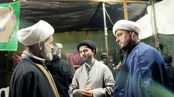 تصاویر| موکب گروه جهادی حوزه علمیه بیرجند در میدان شهید امام خامنه ای(ره)