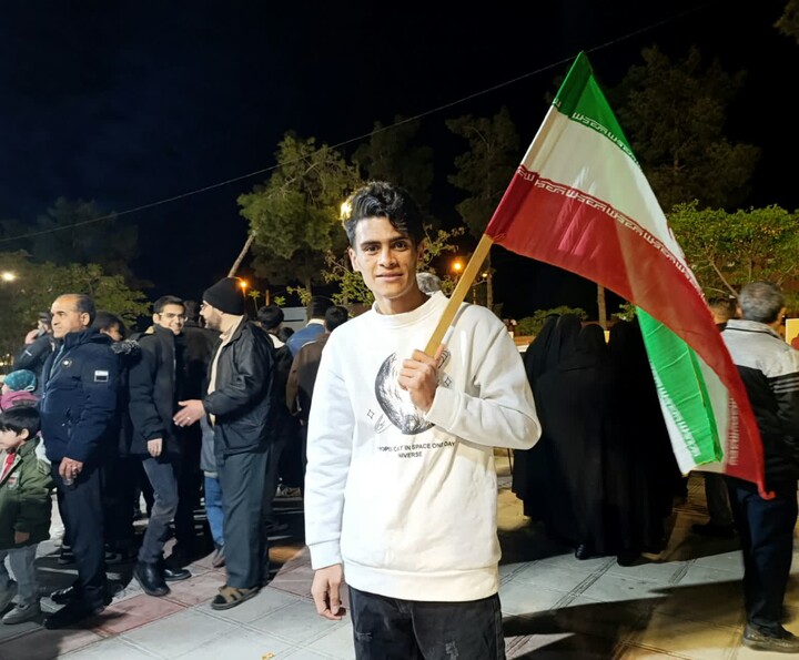 تصاویر| موکب گروه جهادی حوزه علمیه بیرجند در میدان شهید امام خامنه ای(ره)