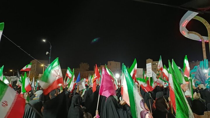 تصاویر/سی و پنجمین گردهمایی مردم شریف شهر مامونیه در میدان امام حسین علیه‌السلام