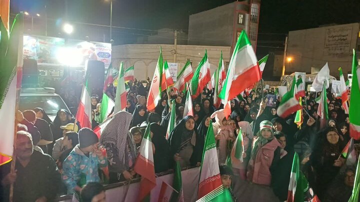 تصاویر/سی و پنجمین گردهمایی مردم شریف شهر مامونیه در میدان امام حسین علیه‌السلام